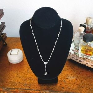 Necklace bust display for jewelry. Approx 7in x 9 in.